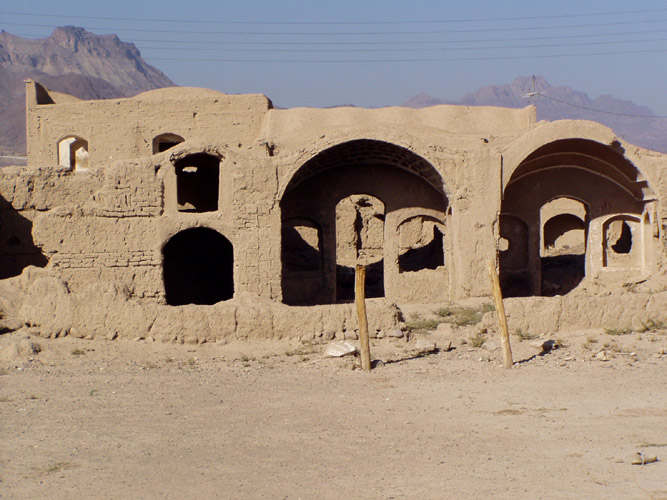 hlinena vesnice, Írán